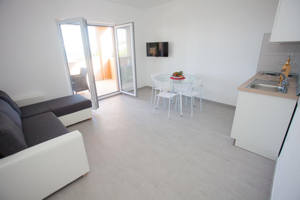Apartments Marly Trogir Kültér fotó
